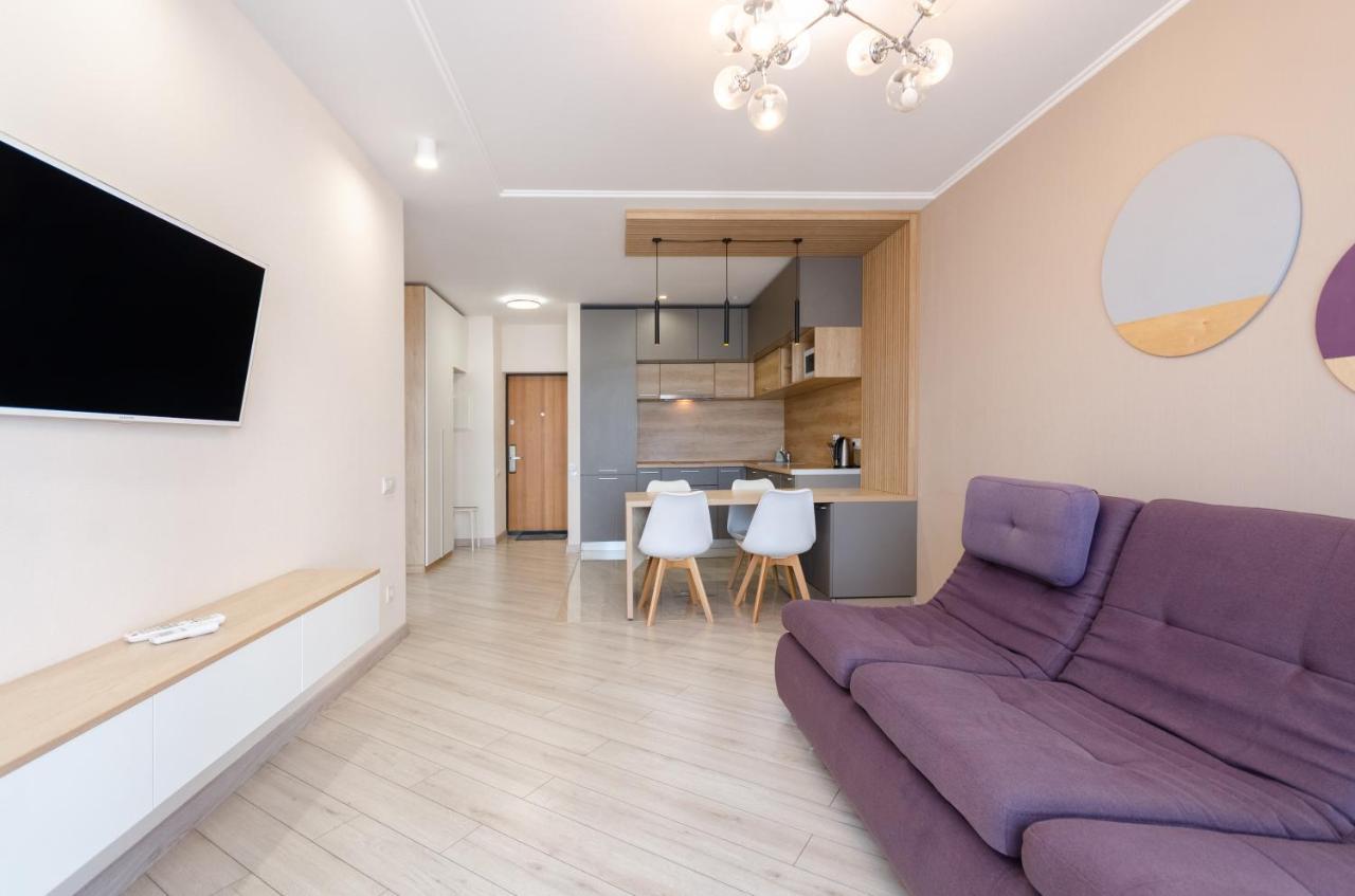 Petrovdom 41B-59B-90B-77B Stunning City View Apartments At Rc Kvartet, Central Railway Station Kyiv Exterior foto
