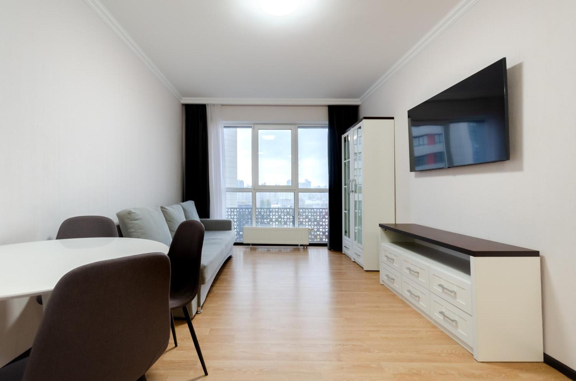 Petrovdom 41B-59B-90B-77B Stunning City View Apartments At Rc Kvartet, Central Railway Station Kyiv Exterior foto