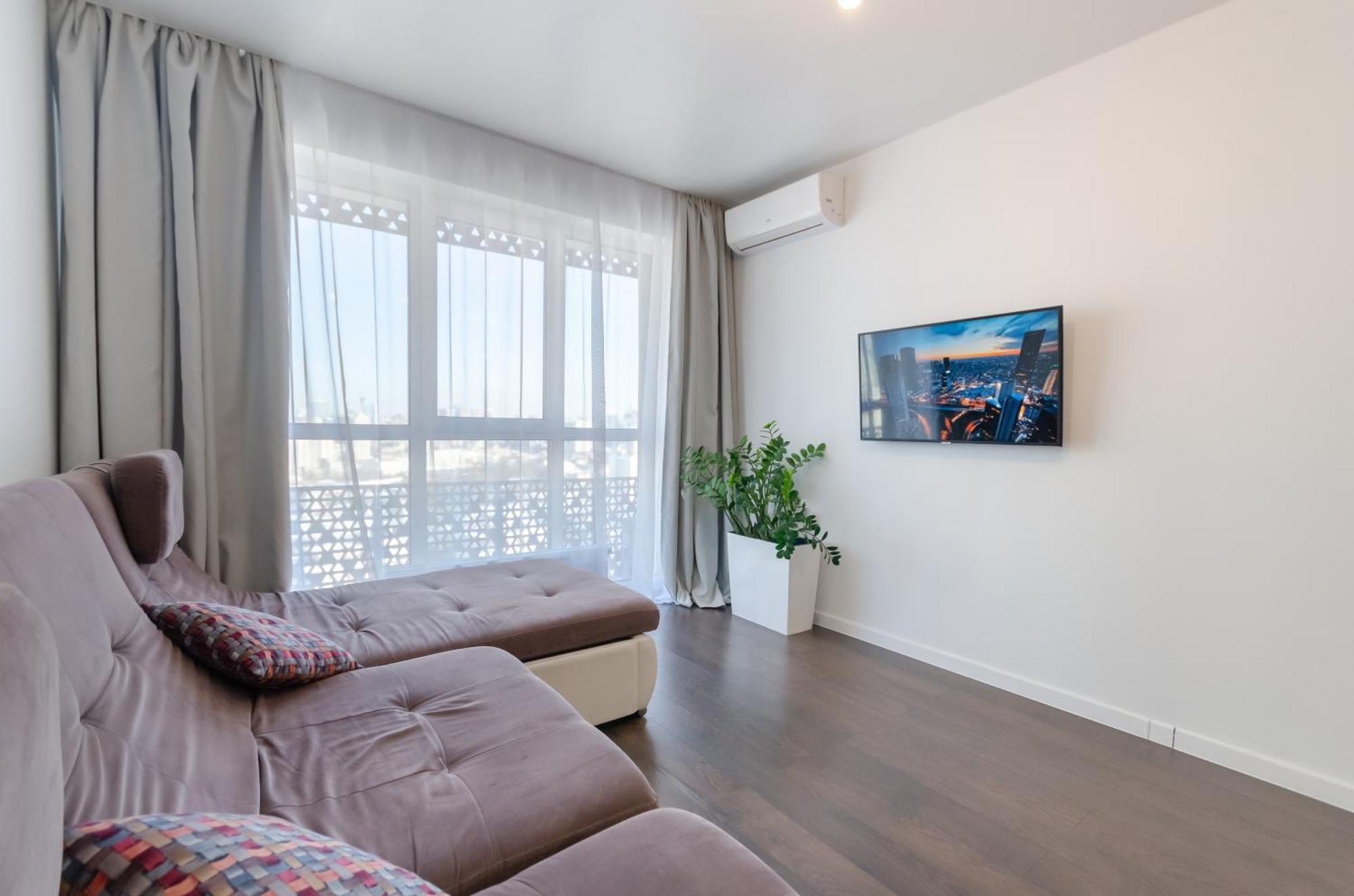 Petrovdom 41B-59B-90B-77B Stunning City View Apartments At Rc Kvartet, Central Railway Station Kyiv Exterior foto