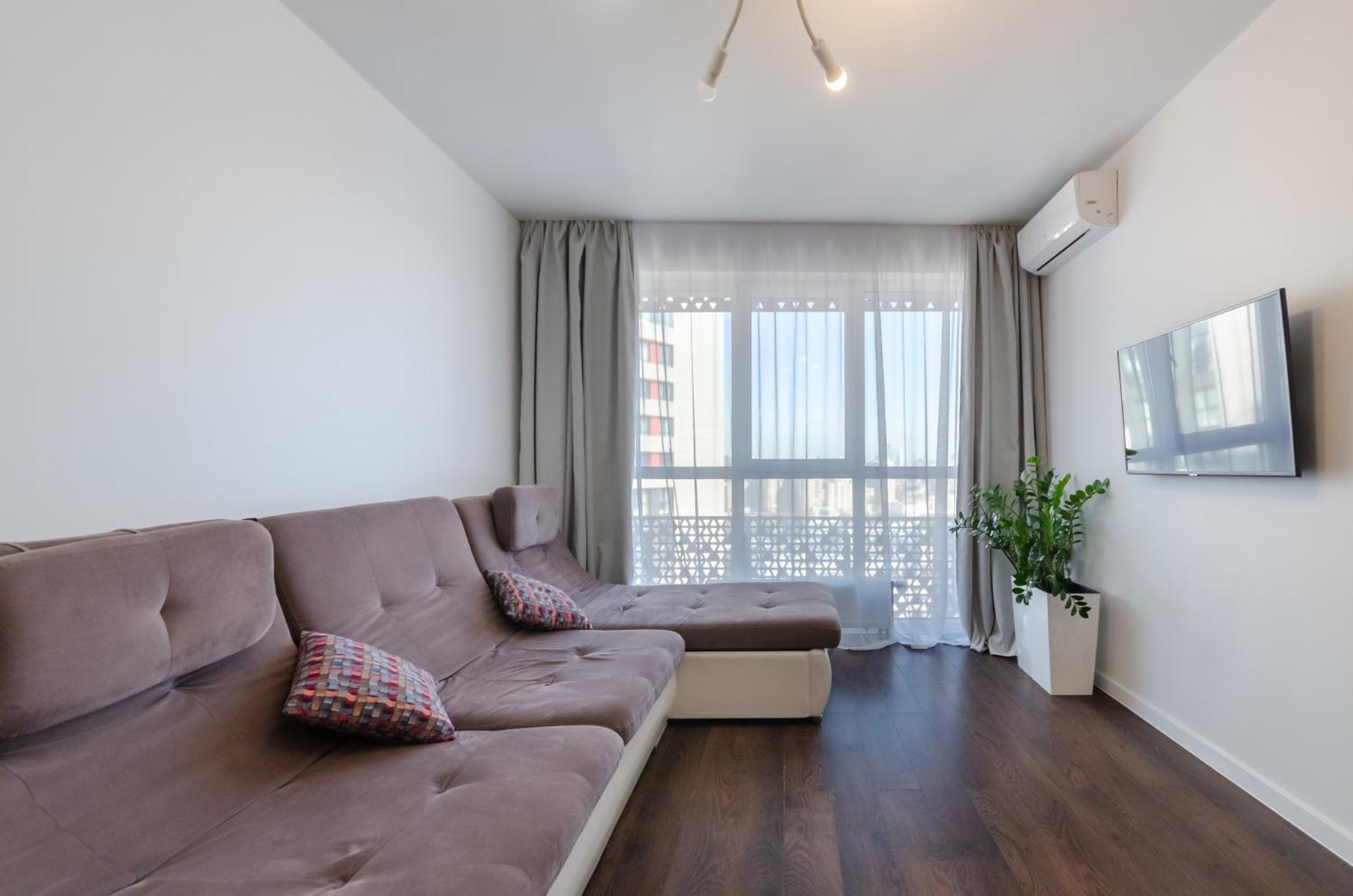 Petrovdom 41B-59B-90B-77B Stunning City View Apartments At Rc Kvartet, Central Railway Station Kyiv Exterior foto